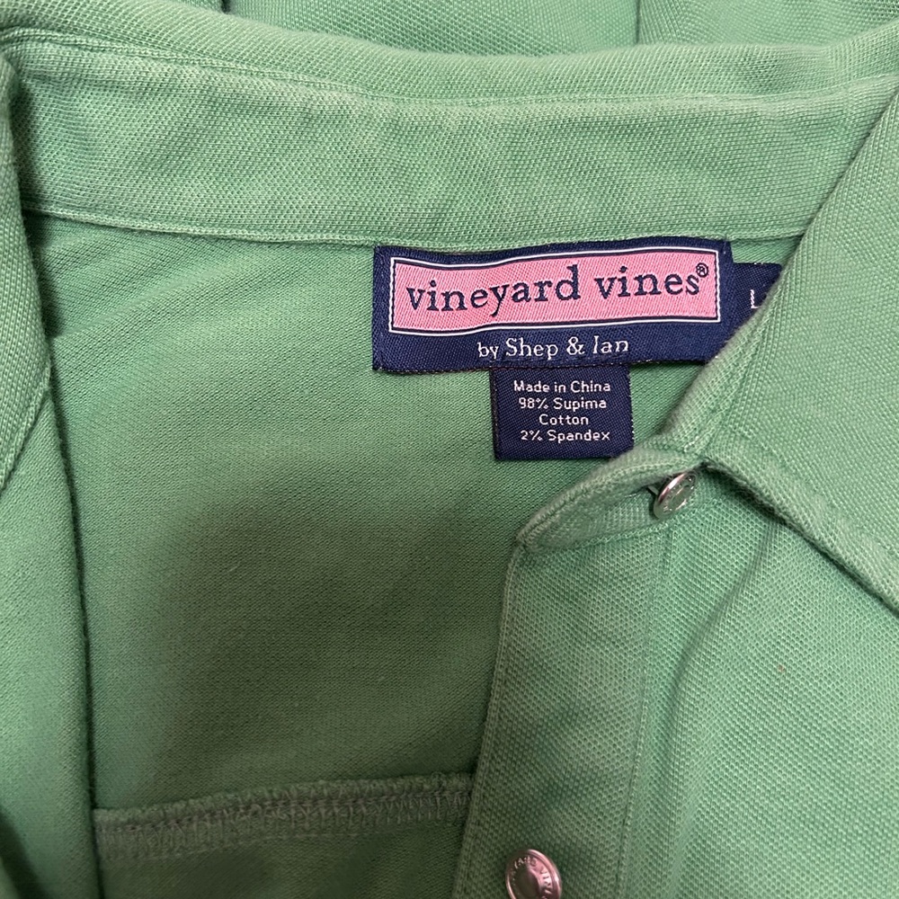 Vineyard Vines Women's Bright Green Button-Down Shirt - Picture 2 of 4